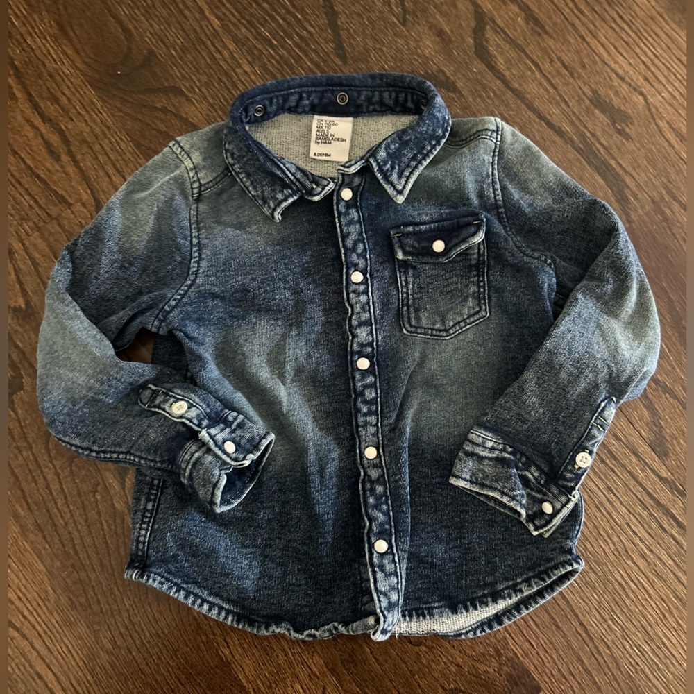 Boys snap on shirt